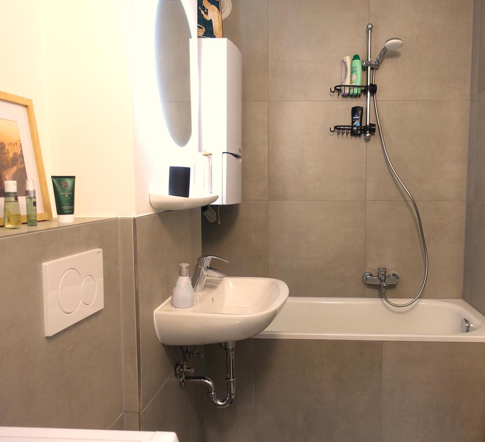 Getaway Apartment - Balkon - Kueche - Ruhe - Waesche - S-Bahn - 60 Qm Ντούισμπουργκ Εξωτερικό φωτογραφία